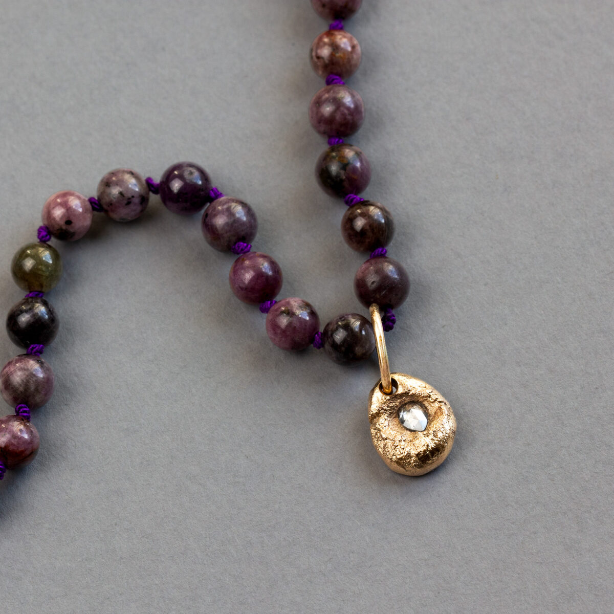 Ash – Salt & Pepper Diamond On Multi Sapphire
