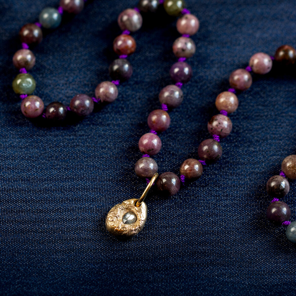 Ash – Salt & Pepper Diamond On Multi Sapphire